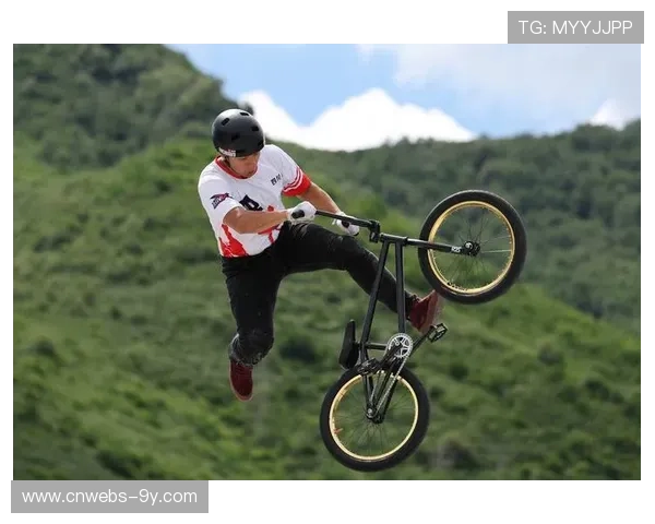 十五运自由式小轮车男子组决赛，魏天旺首轮即获95.10分高分