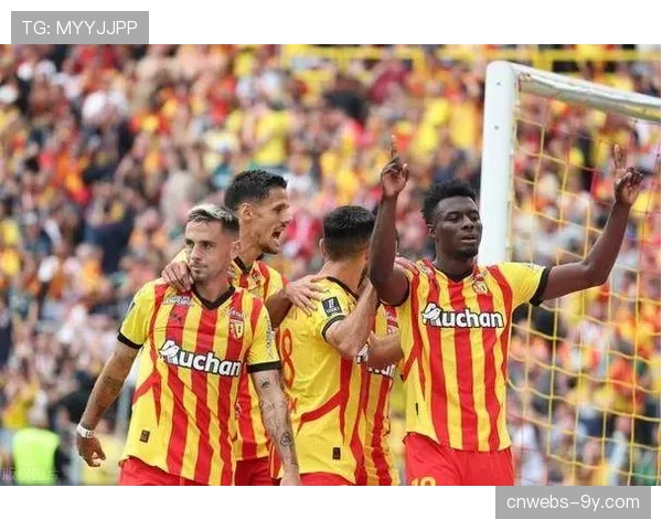 摩纳哥中场核心接受专访，谈及个人未来与球队目标